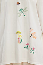 Floral Bee Embroidered Crew Neck Sweatshirt