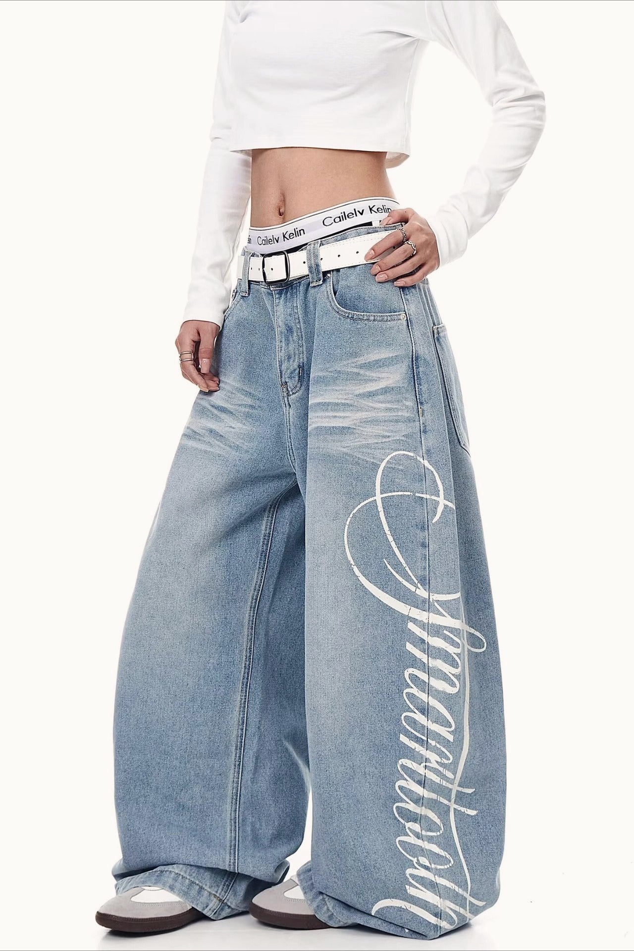 Letter Printed Slouchy Wide Leg Versatile Jeans Secondary image