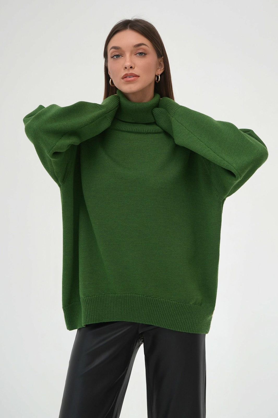 Turtleneck Loose Knit Pullover Sweater Secondary image