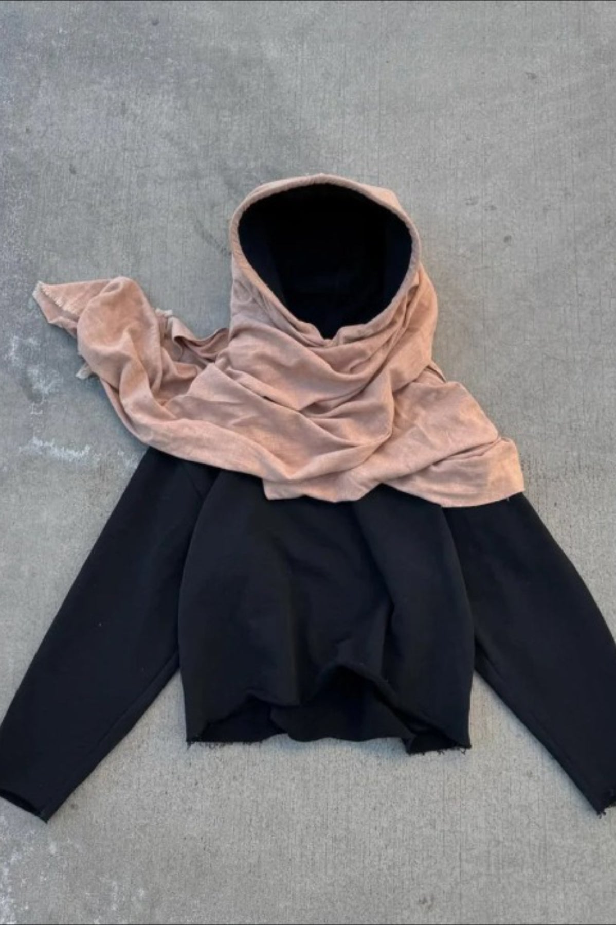 Scarf Hood Cutout Pullover Hoodie Secondary image