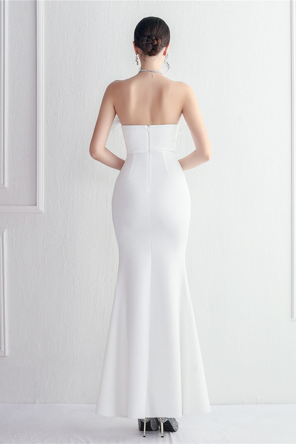 Elegant Feather Trim Strapless Formal Dress S / White