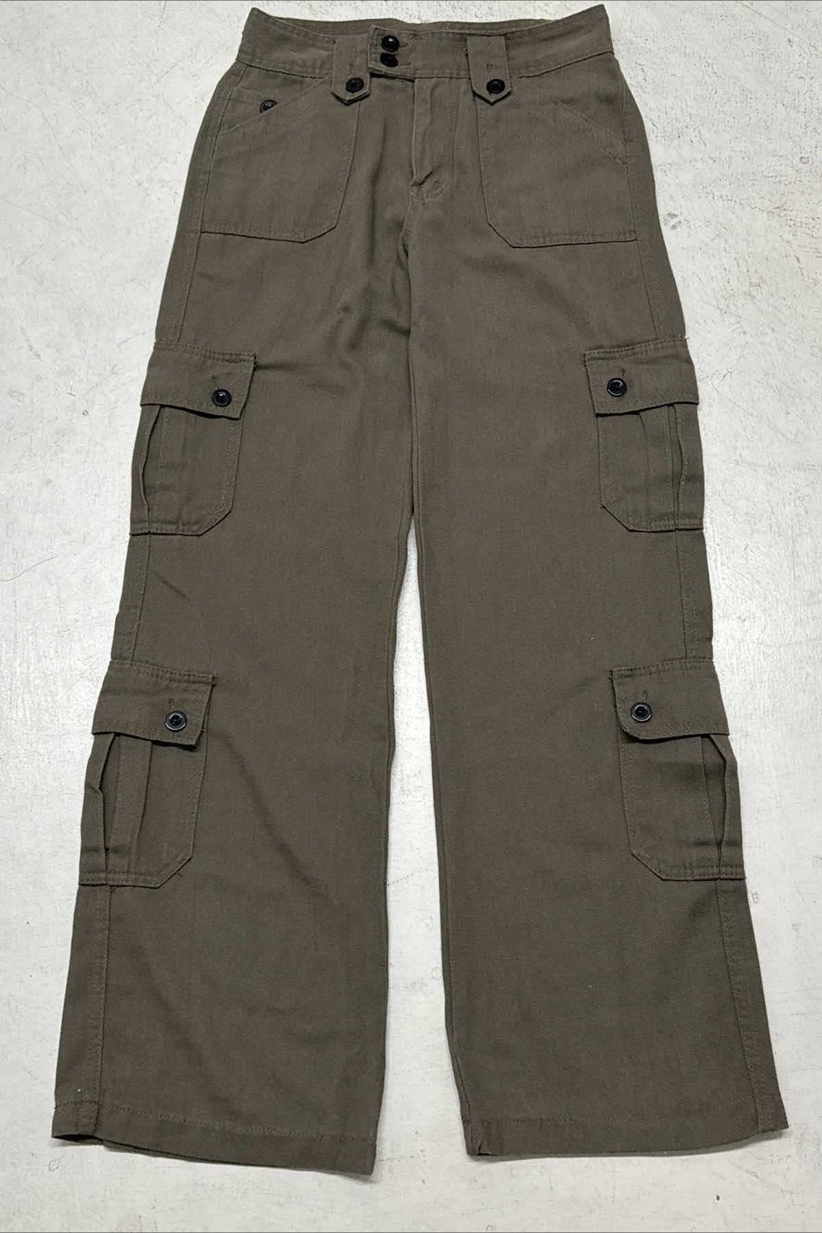 Utility Pocket Wide Waist Straight Jeans