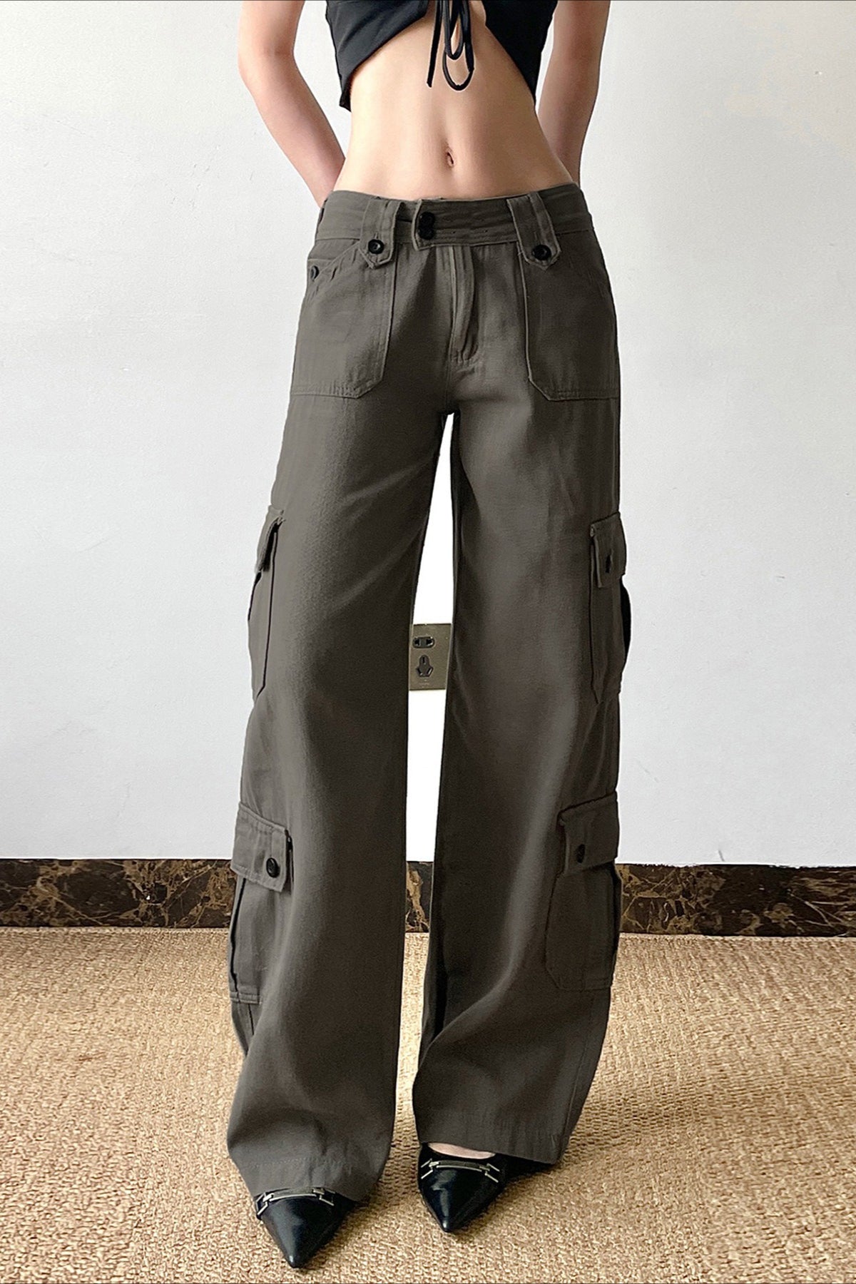 Utility Pocket Wide Waist Straight Jeans