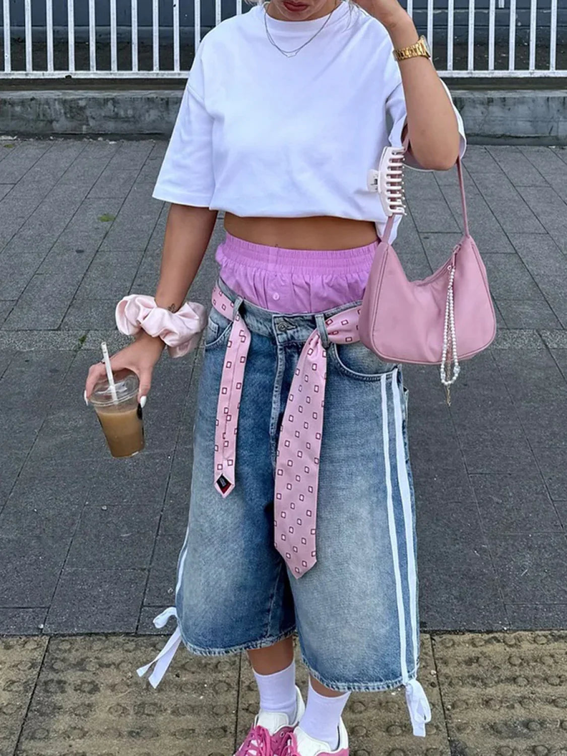 Bermuda Denim Mid Waist Side Stripes Print Wide Leg Short Secondary image