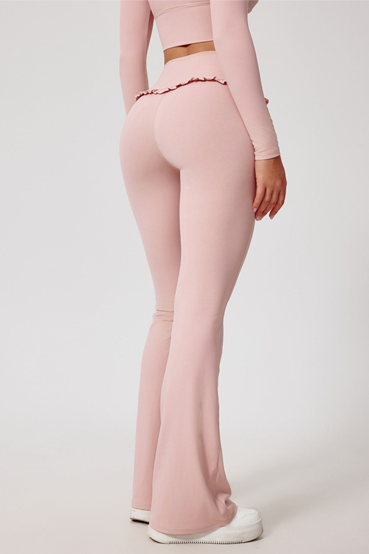 Lace Detail High-Rise Booty Sculpting Yoga Leggings Secondary image