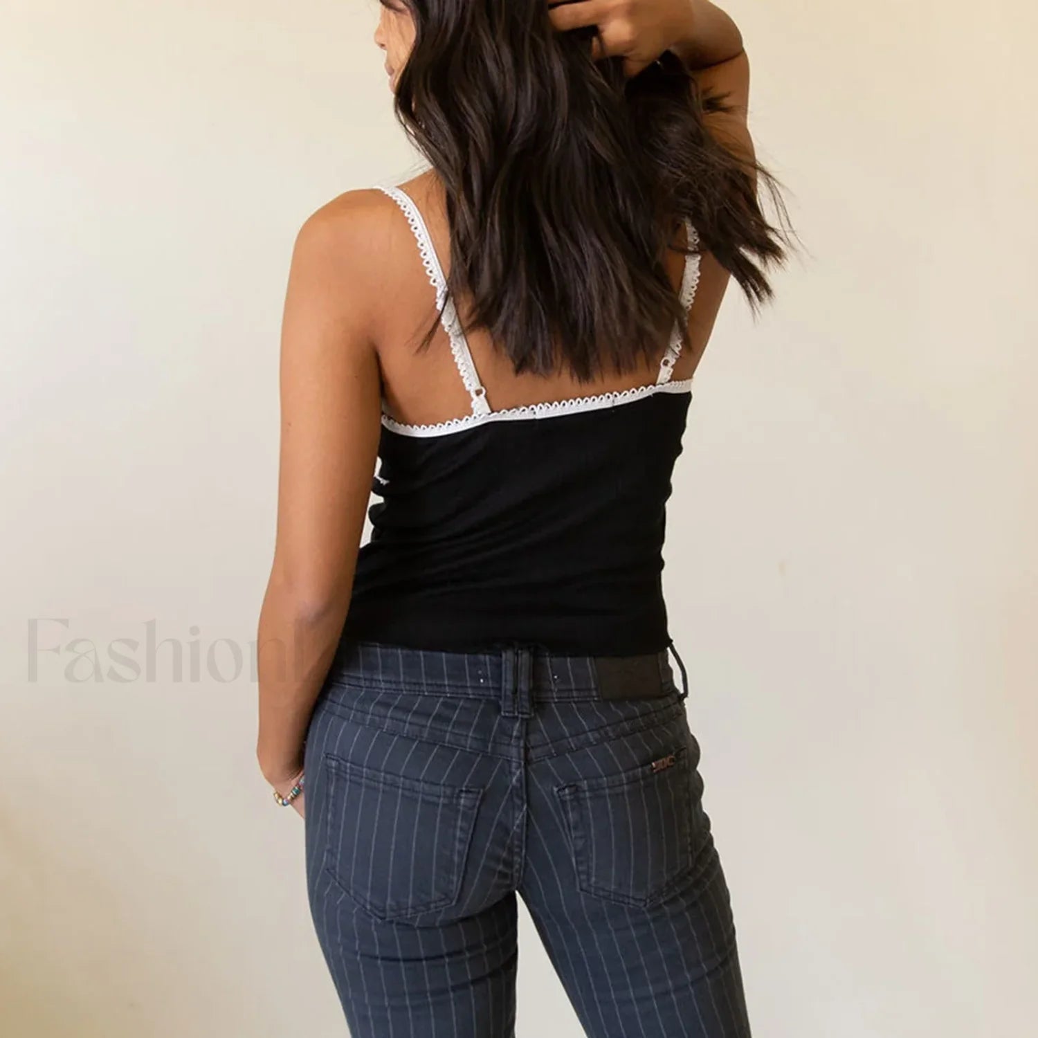 Bow V-Neck Club Crop Top Secondary image