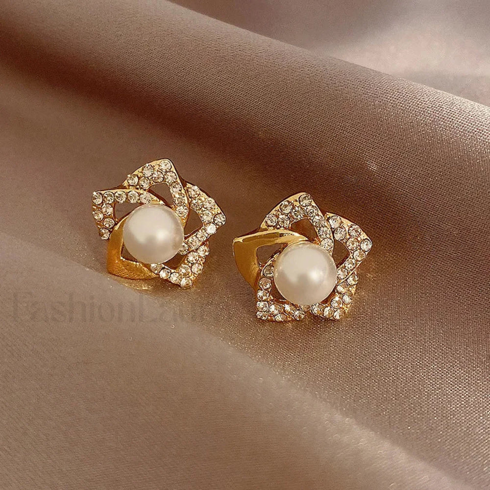 Bright Crystal Luxury Korean Unusual Claw Stud Irregular Pearl Earring 21