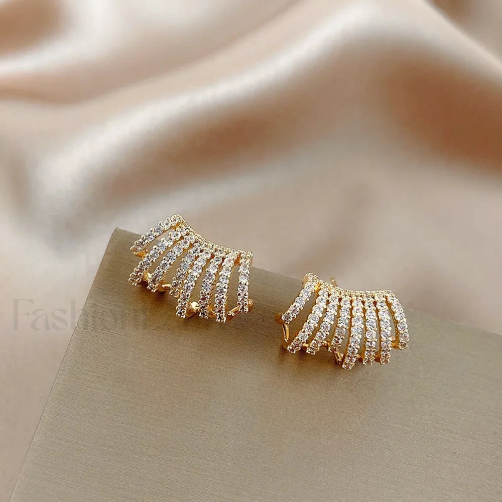 Bright Crystal Luxury Korean Unusual Claw Stud Irregular Pearl Earring 5