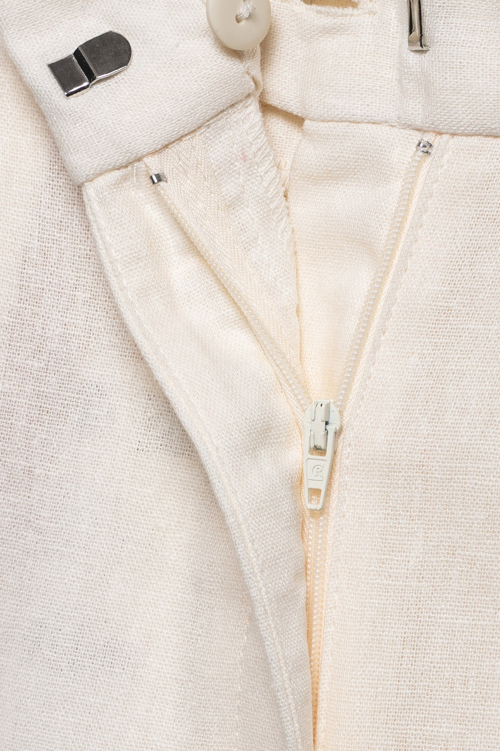 Linen Blend Pleated Casual Shorts