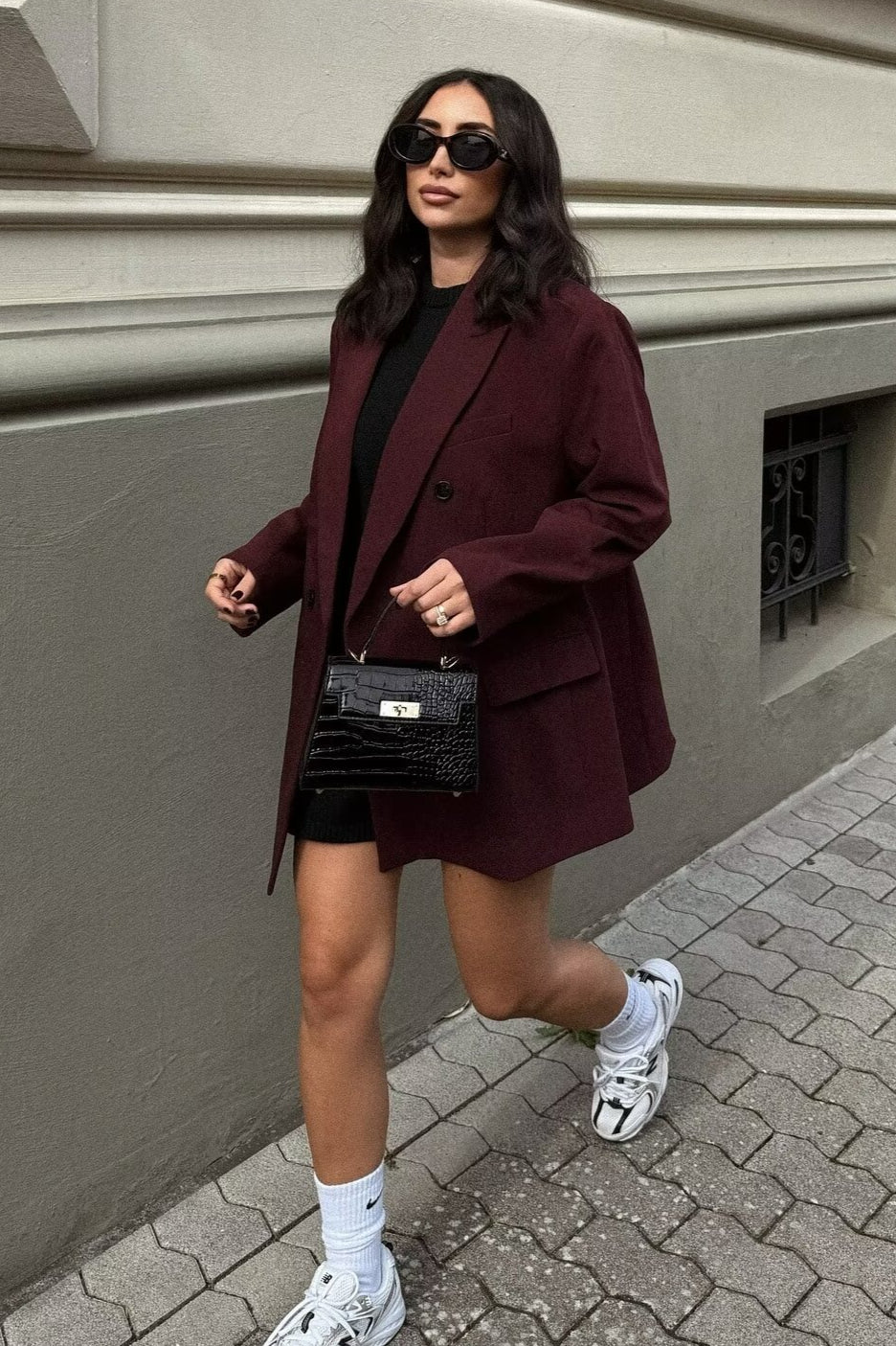 Oversized Wide Lapel Structured Blazer Secondary image