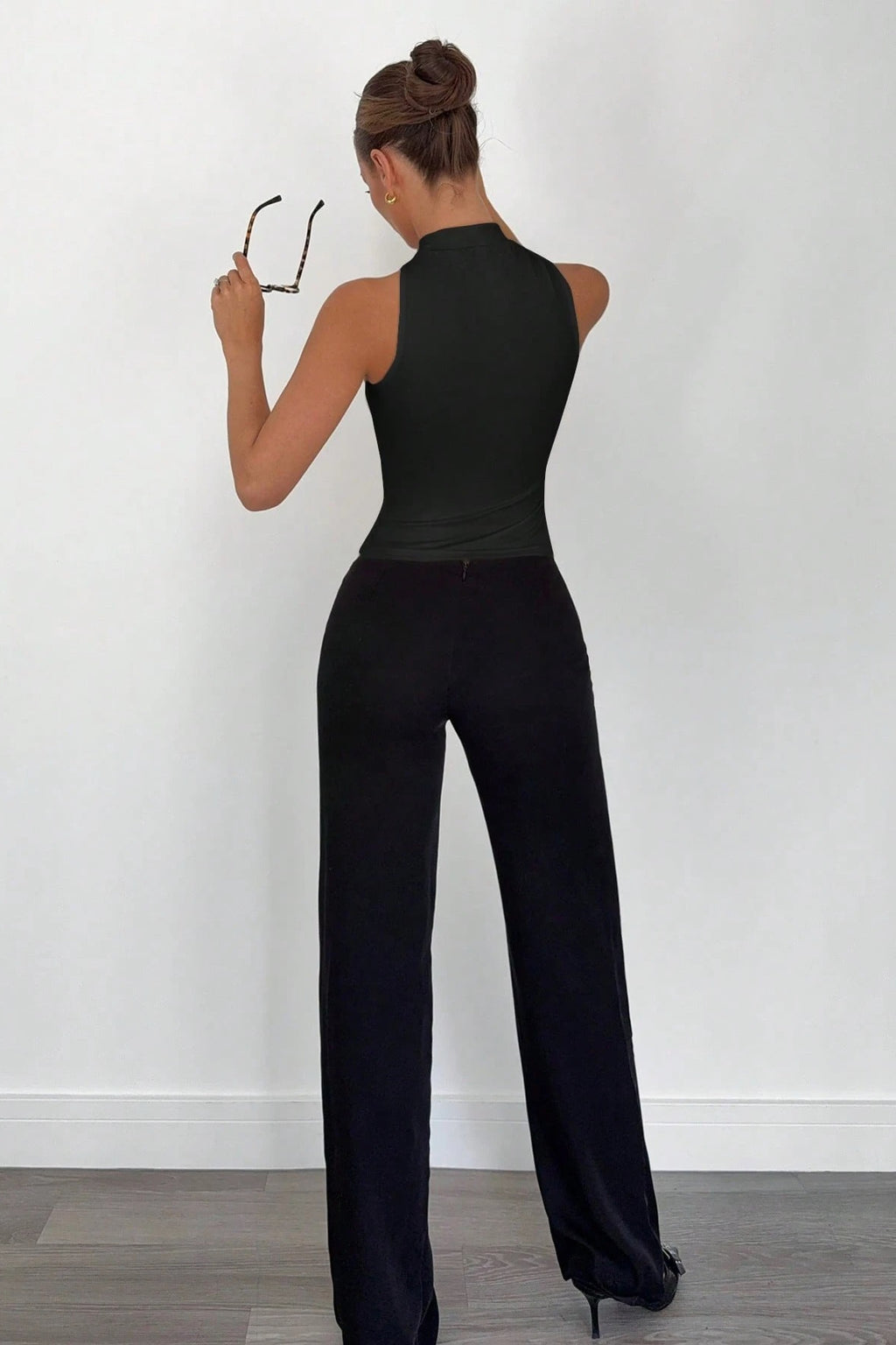High Neck Metal Ring Sleeveless Off Shoulder Halter Top