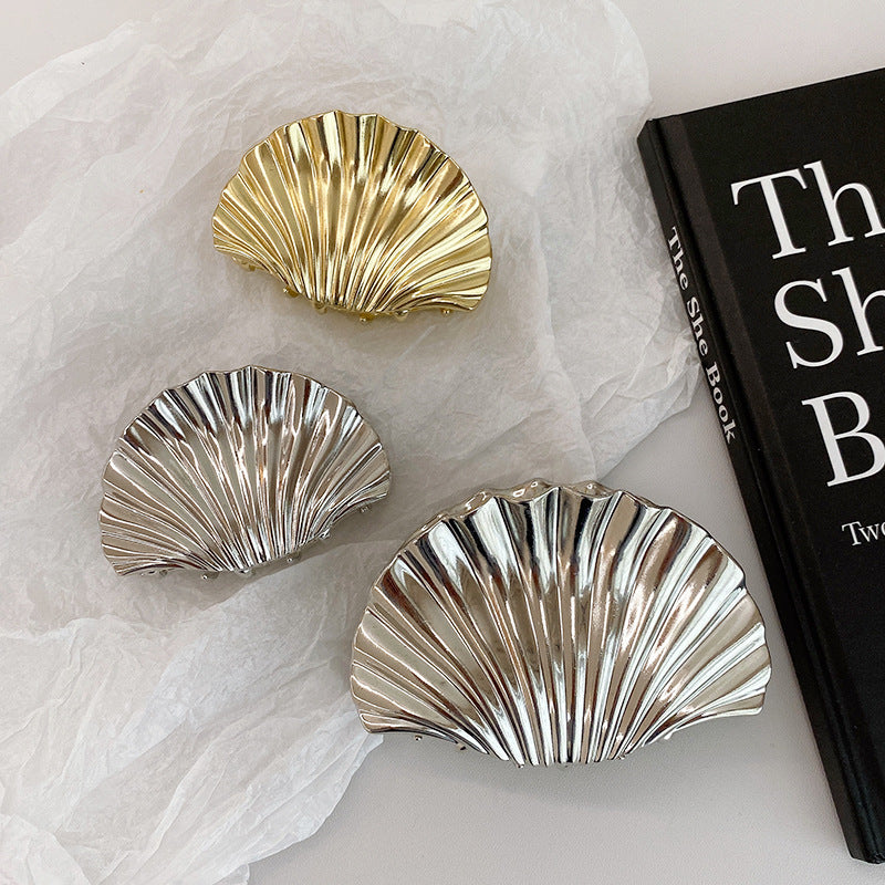 Seashell Wave Design Hair Claw Secondary image