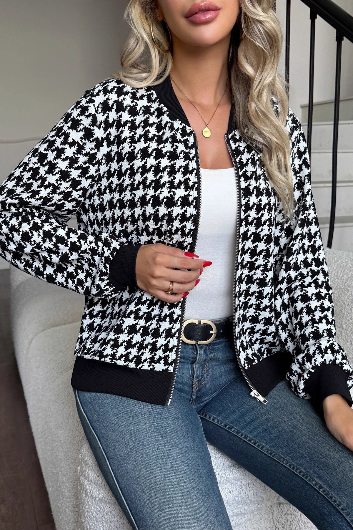 Long Sleeve Houndstooth Fitted Jacket Secondary image
