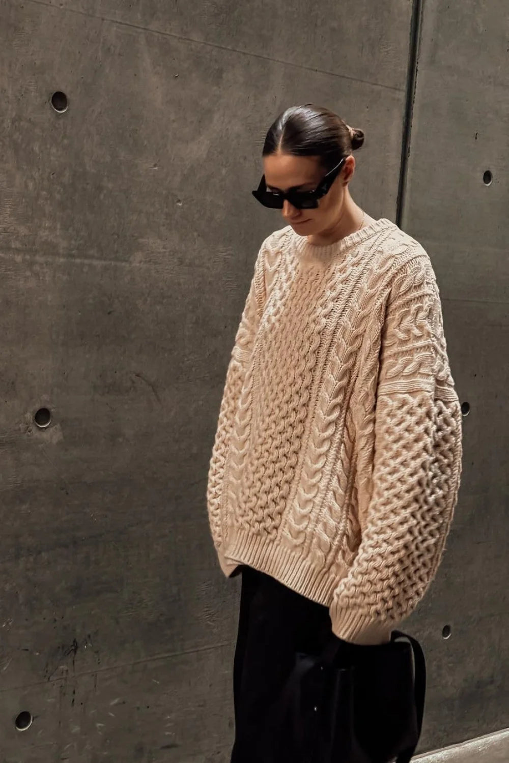 Cable Knit Loose Pullover Sweater Secondary image