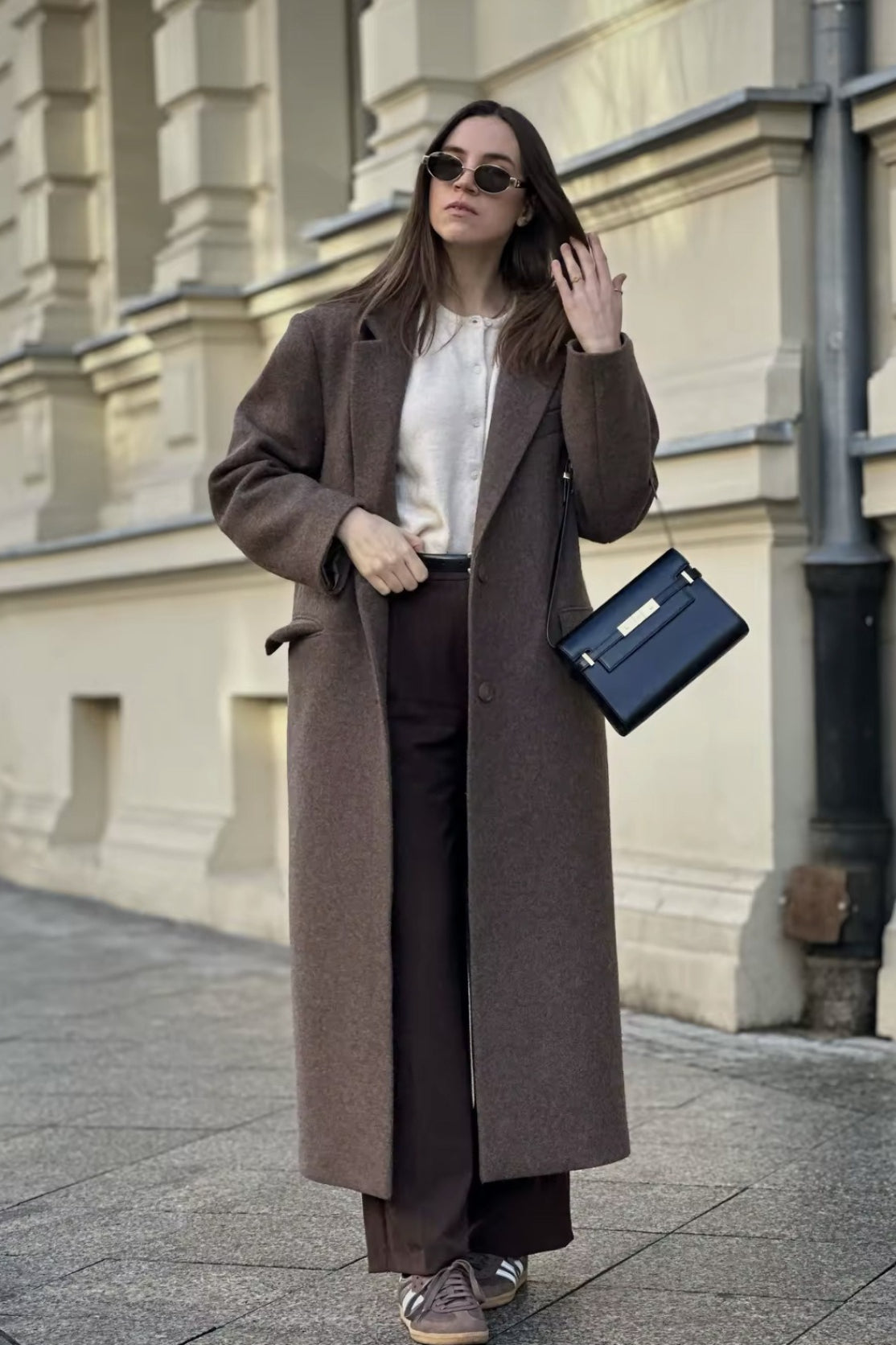 Relaxed Fit Wool Lapel Long Overcoat Secondary image