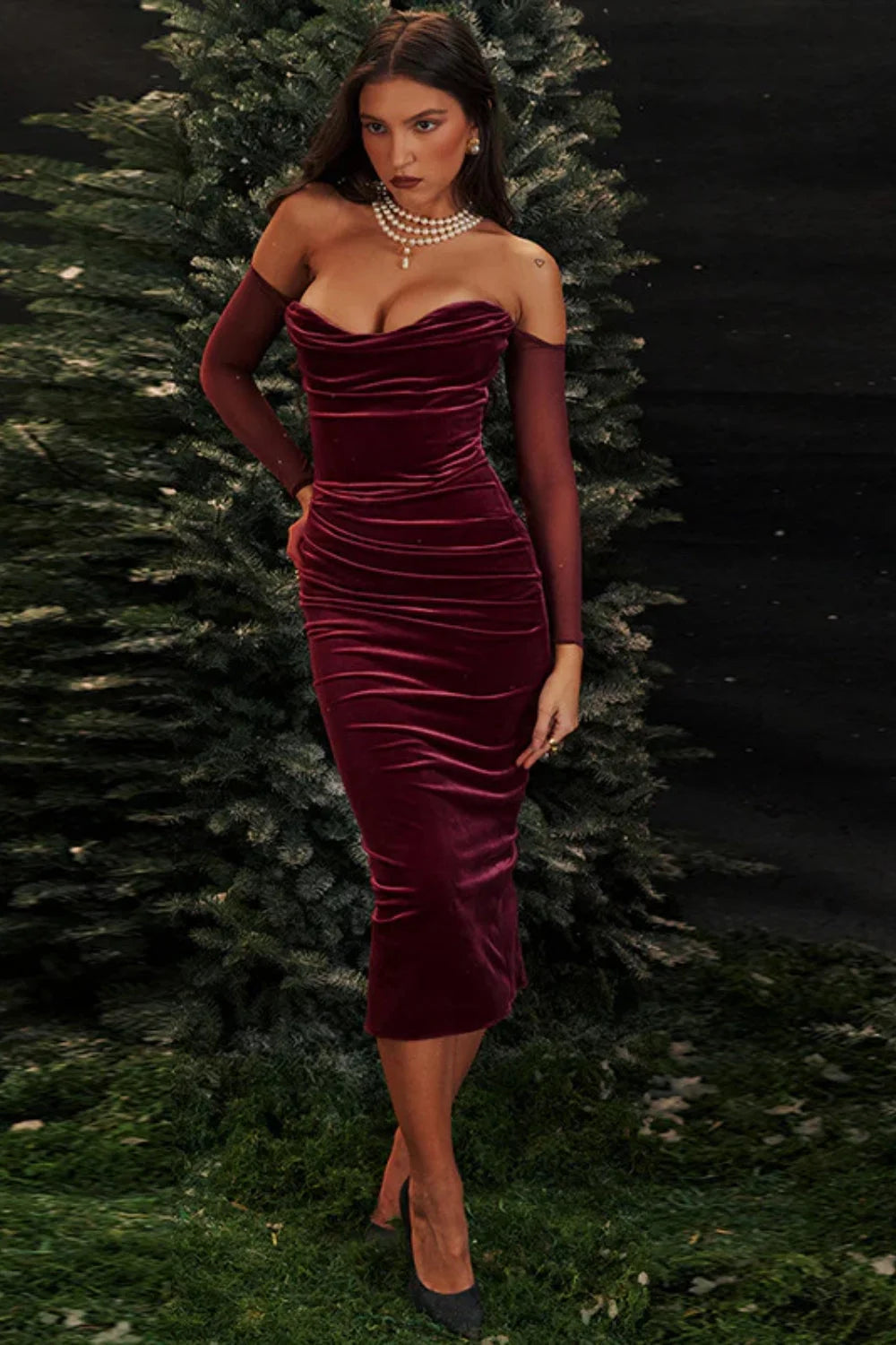 Celebrity Temperament Sexy Suede Shrinkle Shoulder Maxi Dress Burgundy / S Main image