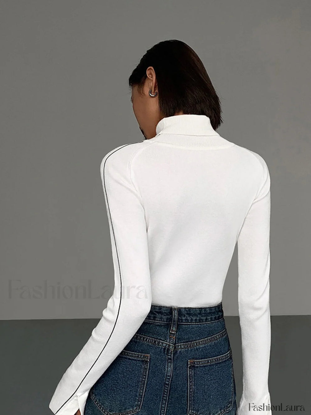 Contrast Piping Turtleneck Sweater Sweaters