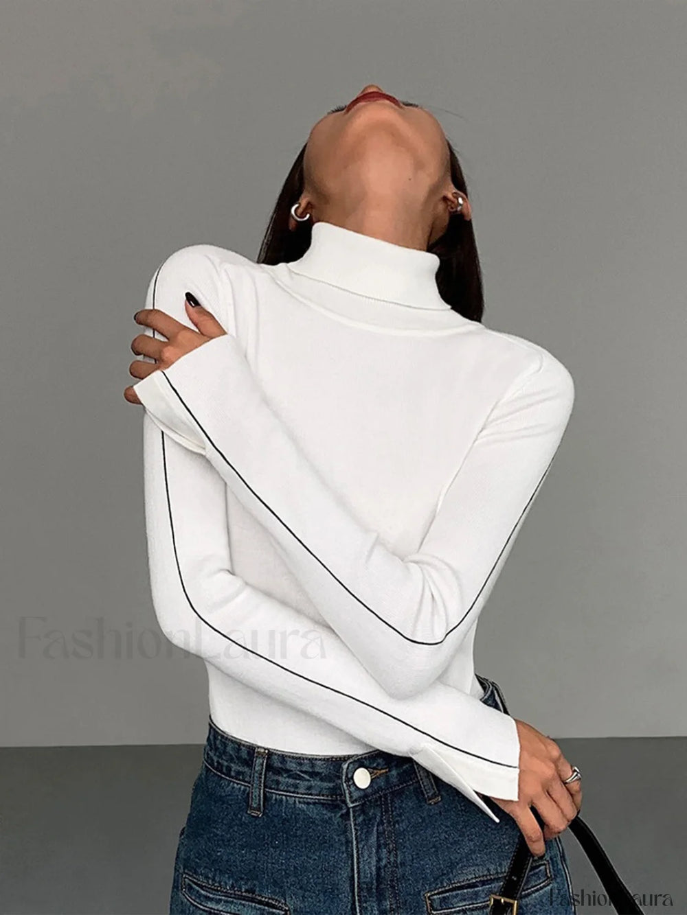 Contrast Piping Turtleneck Sweater White / XS Sweaters