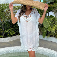 Crochet Neckline Spliced Short Cover Up