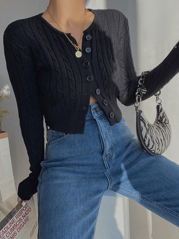Cropped Button Cable Knit Cardigan Secondary image