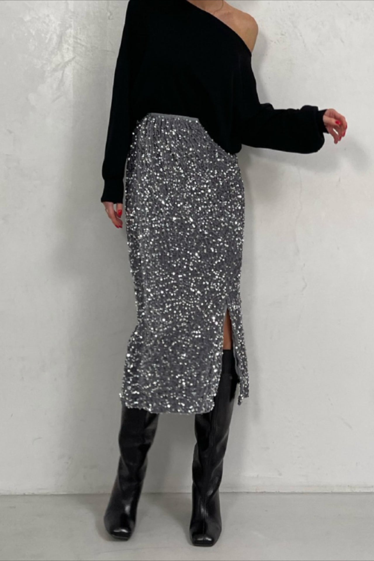 Sequin High Waist Slit Bodycon Midi Skirt Secondary image