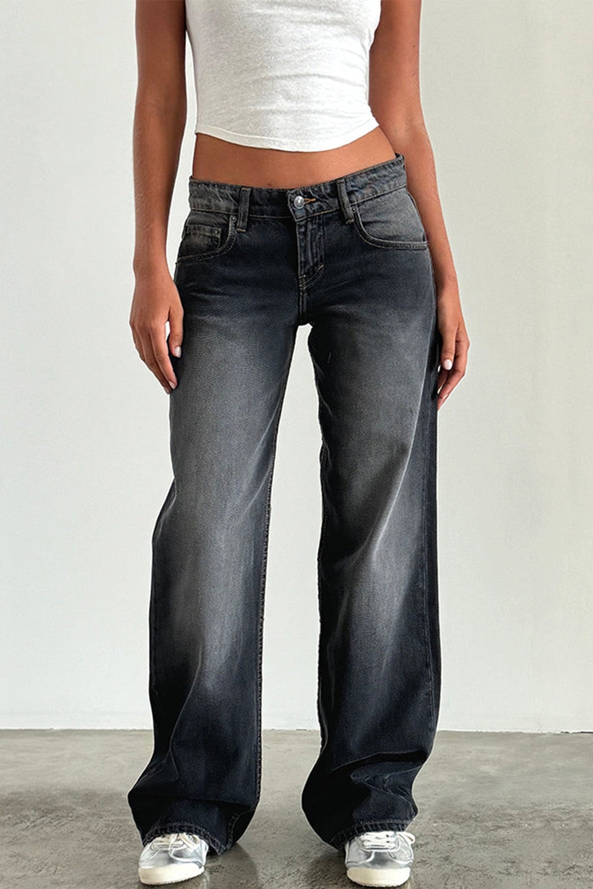 Low Rise Classic Relaxed Straight Leg Jeans