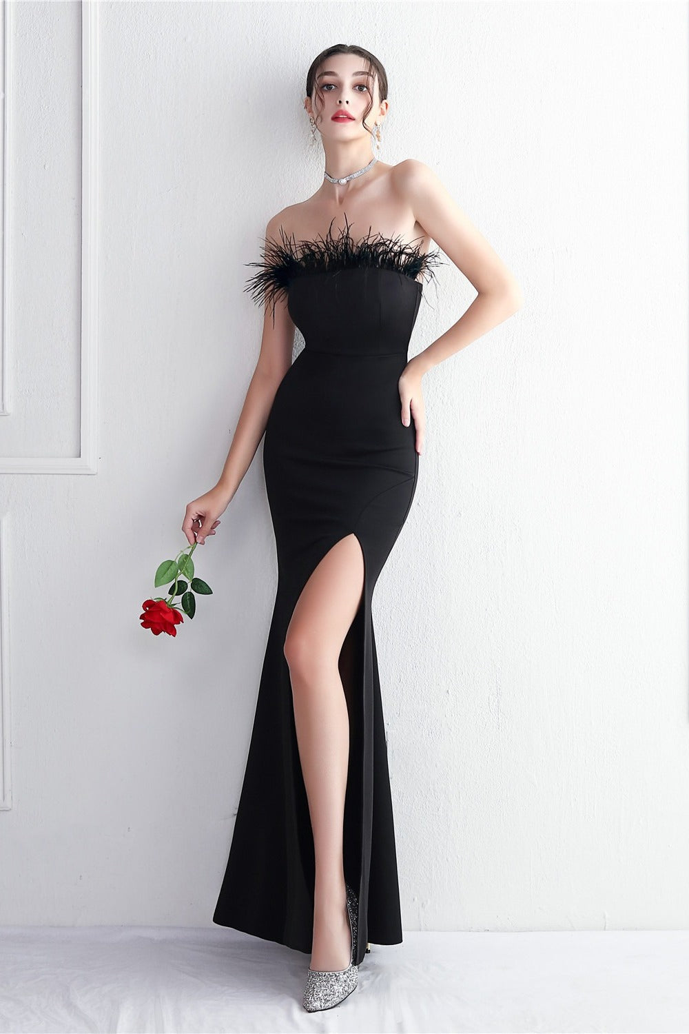 Elegant Feather Trim Strapless Formal Dress