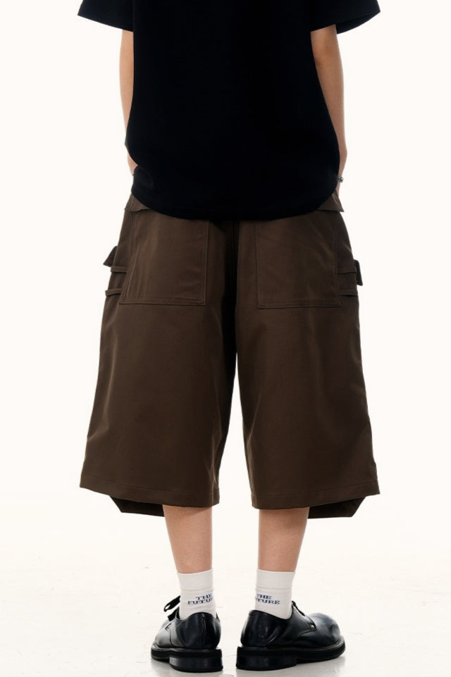 Pleated Wide Leg Cargo Bermuda Jeans Secondary image