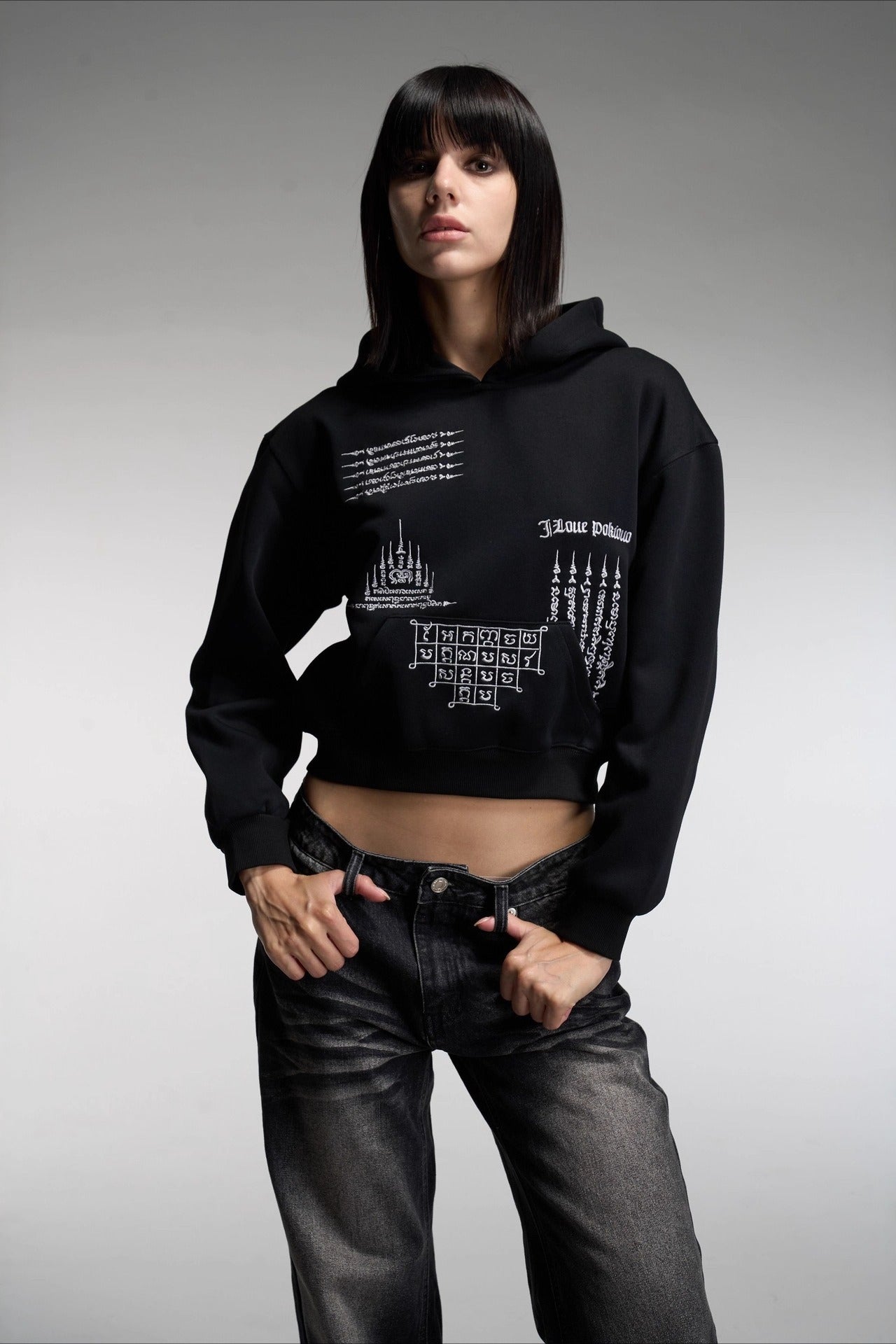 Embroidered Cropped Pullover Hoodie