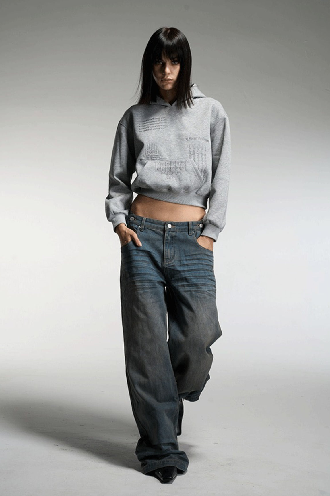 Embroidered Cropped Pullover Hoodie