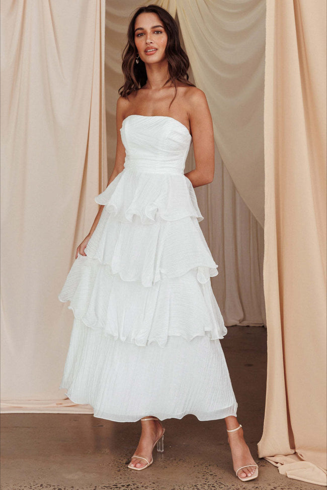 Sexy Slim Fit Strapless Backless Ruffled Prom Dress Main image