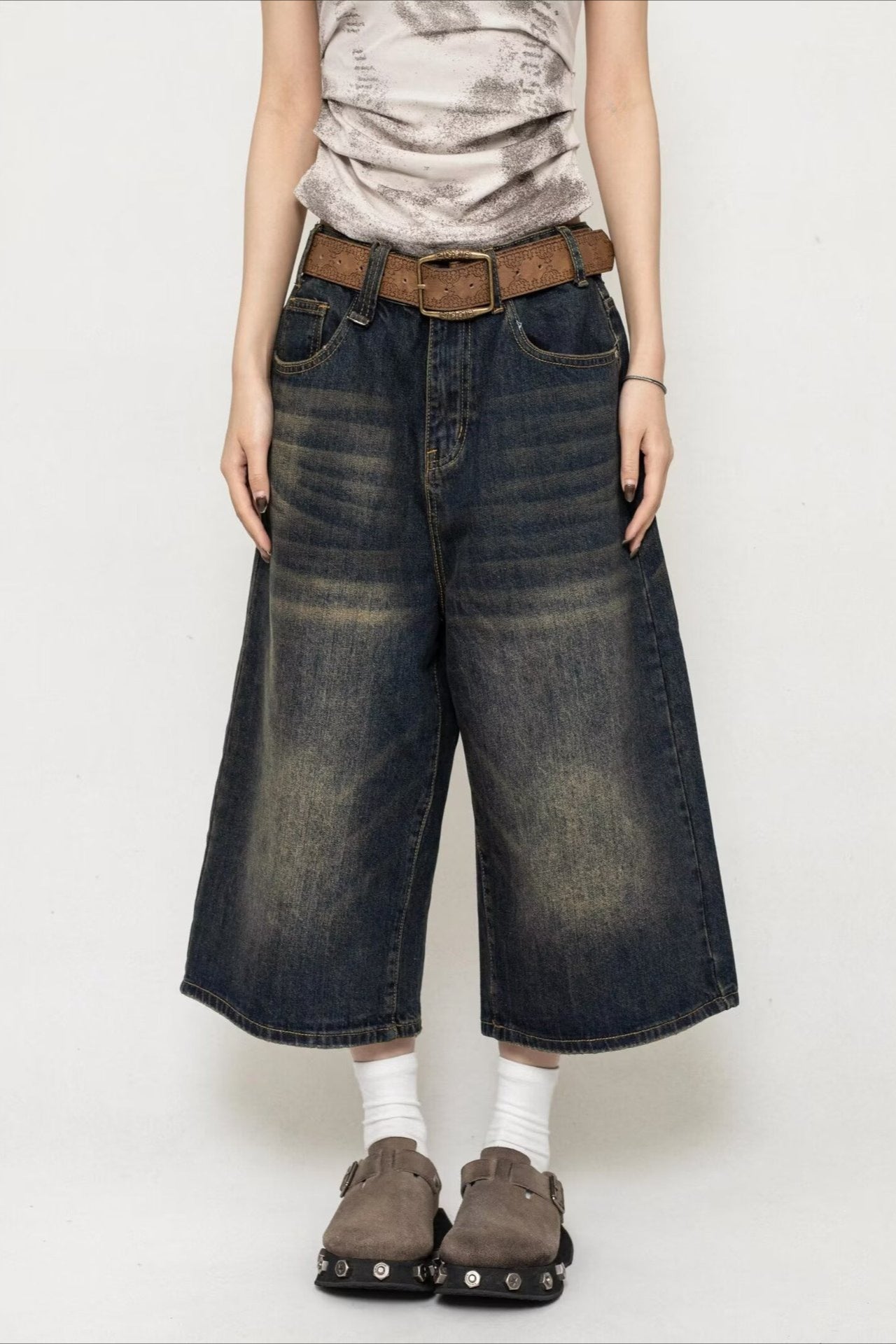 Cropped Wide Leg Vintage Distressed Jeans Main image