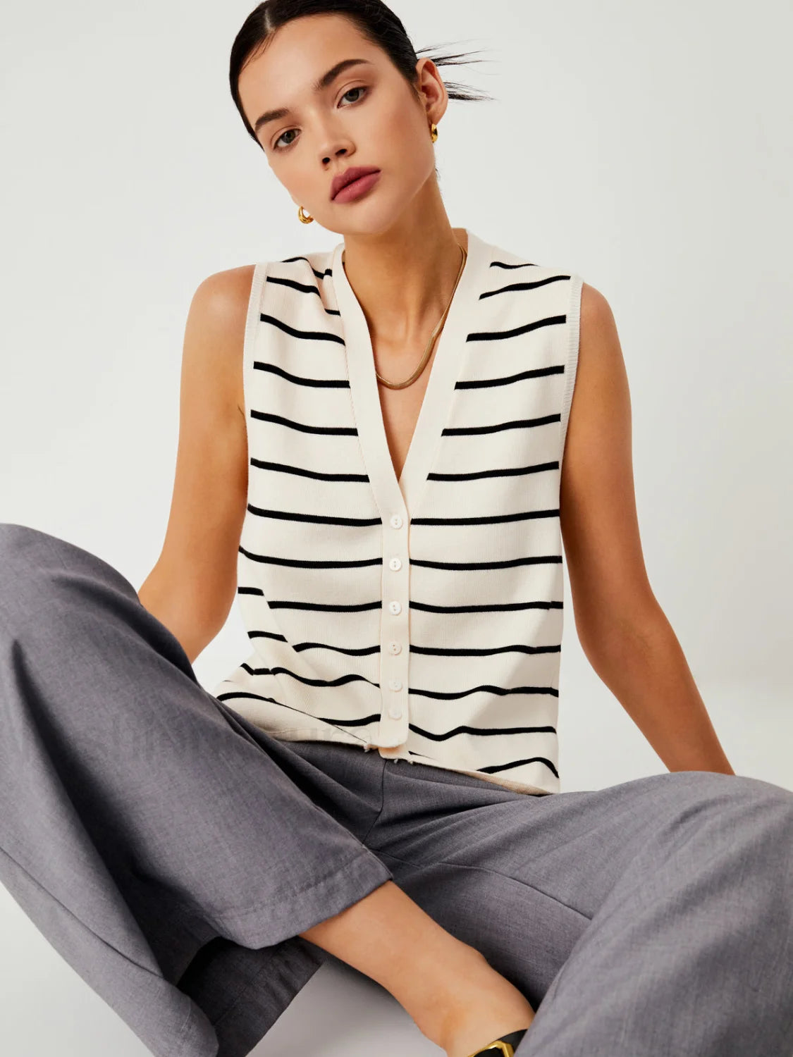 Effortless Stripe Vest Off White / XS Sweater Vests Main image