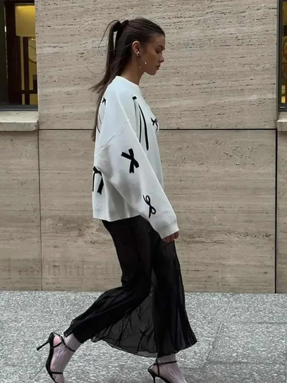 Elegant Bows Printed Round Neck Knitted Pullover Women Casual Long Sleeve Cropped Sweater Sweaters L