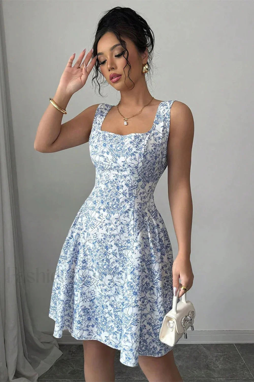 Elegant Floral Backless Design Floral Dress Blue on white / S Main image