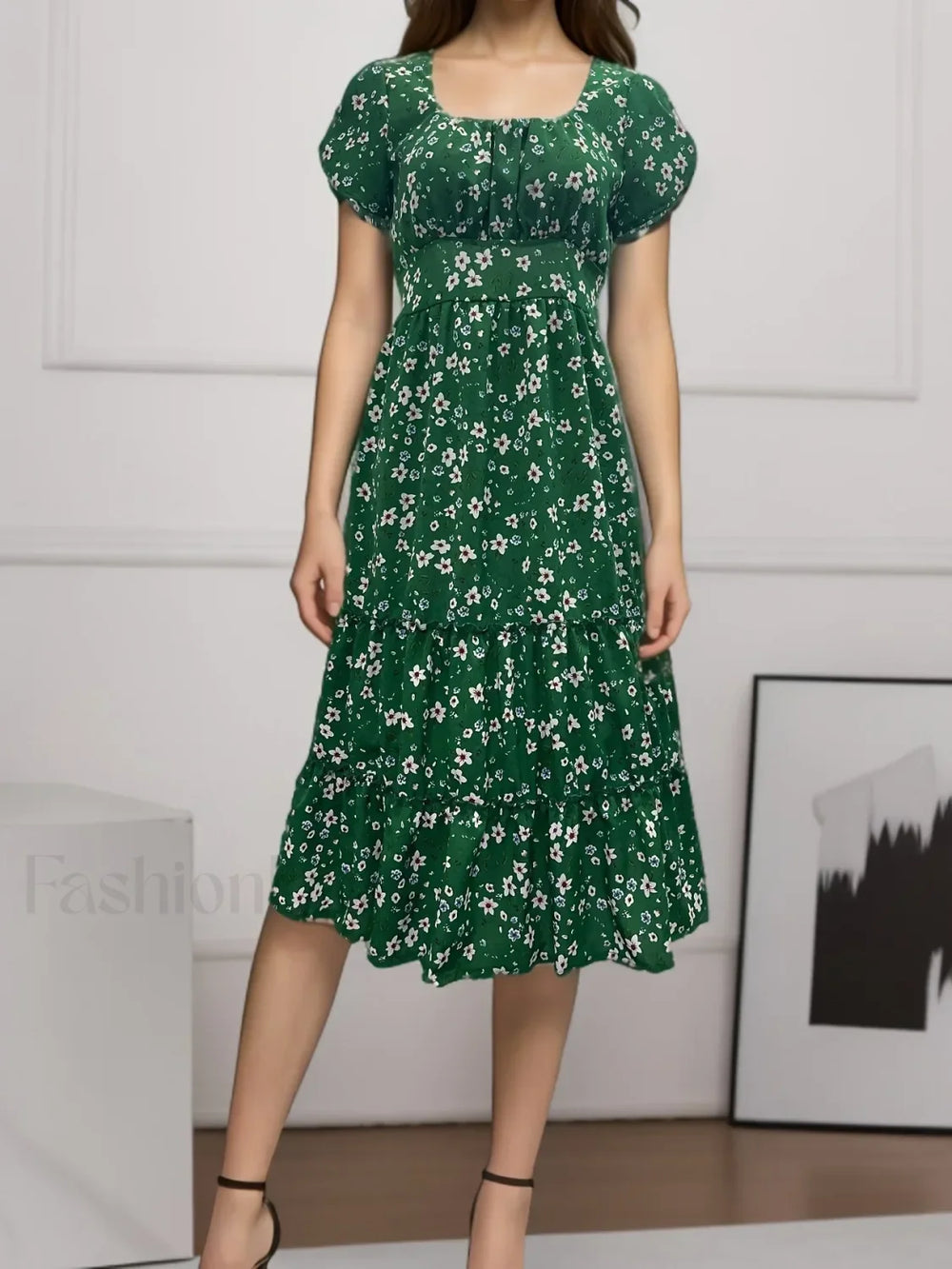 Elegant Floral Prints Square Neck Short Puff Sleeve Midi Dress Green / S