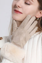 Fleece Lined Checkered Touchscreen Gloves