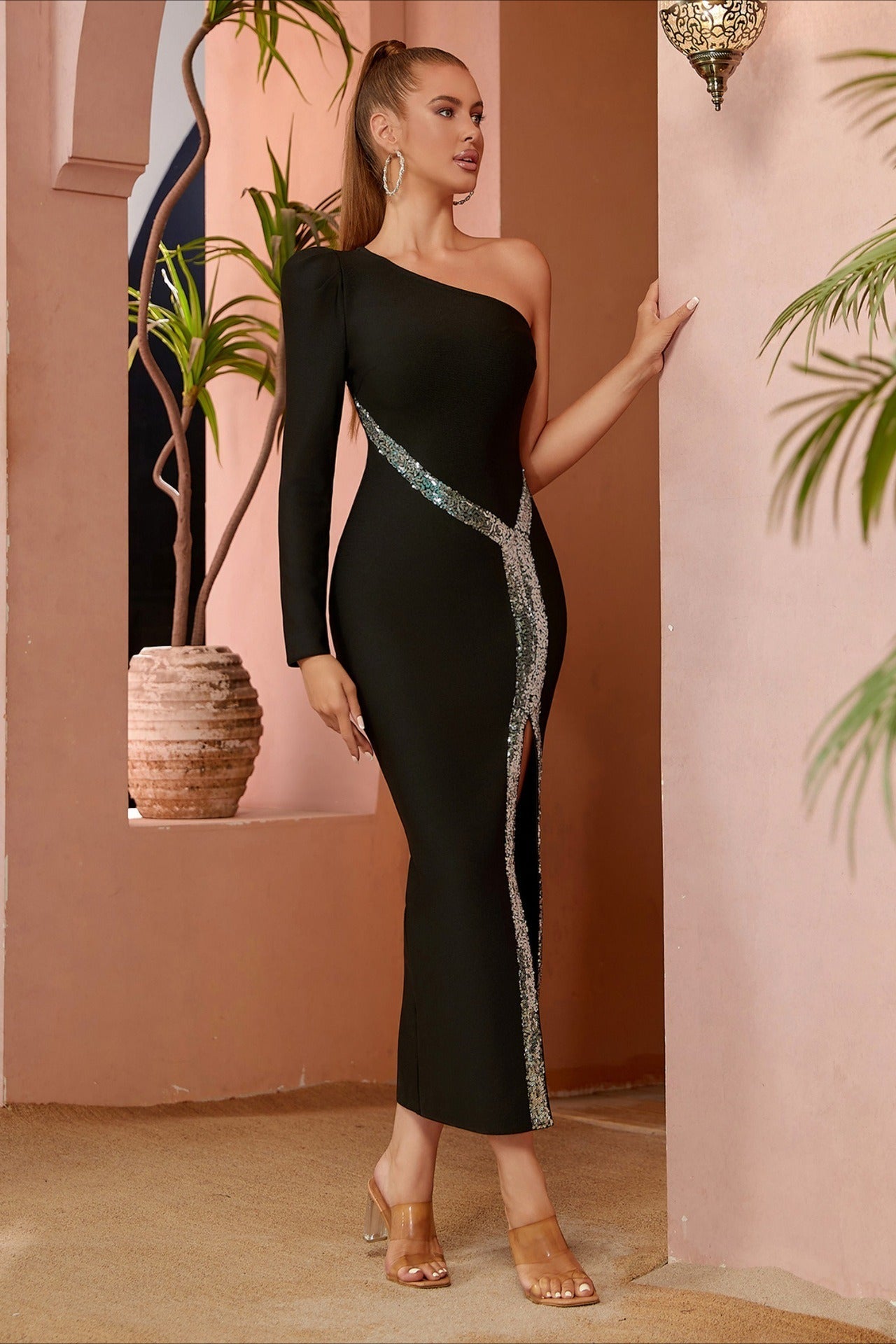 Long Sleeve One-Shoulder Bandage Cocktail Dress Secondary image