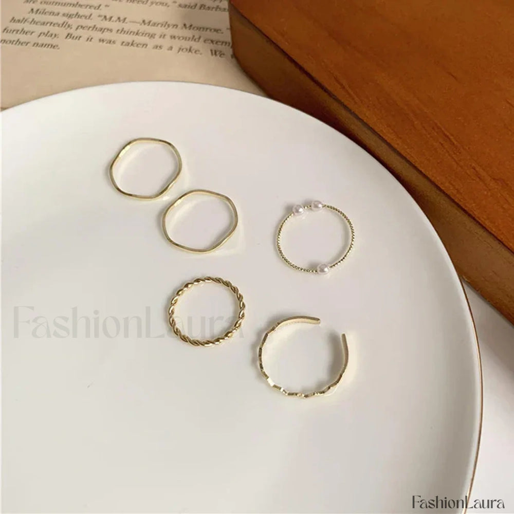 Fashion Metal Hollow Round Opening Women Finger Party Gifts Ring