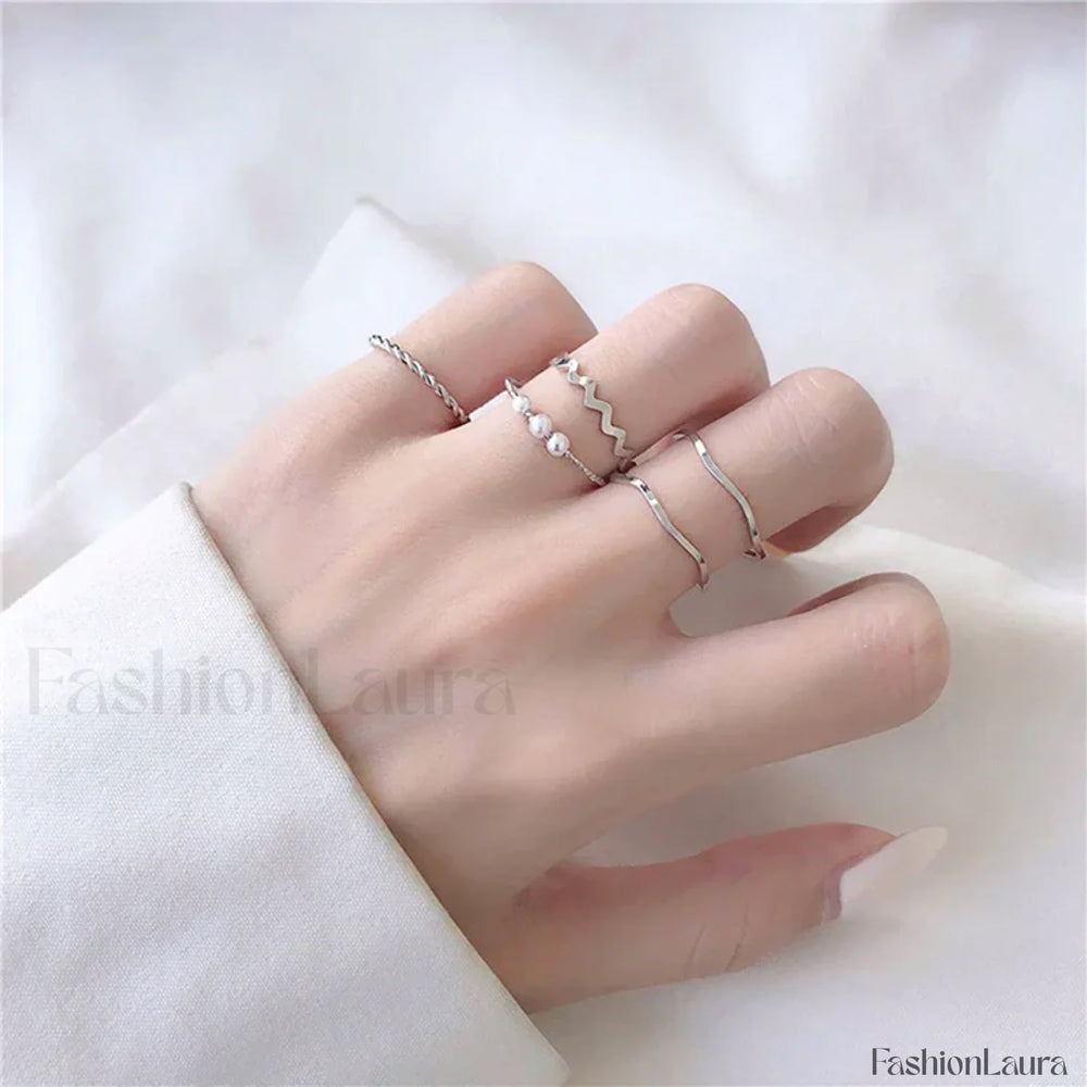 Fashion Metal Hollow Round Opening Women Finger Party Gifts Ring Silver
