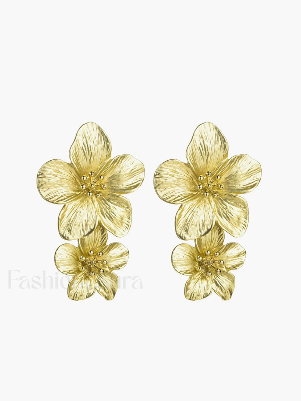 Fashionable Charming Flower Shaped Earrings Gold / One Size Earrings