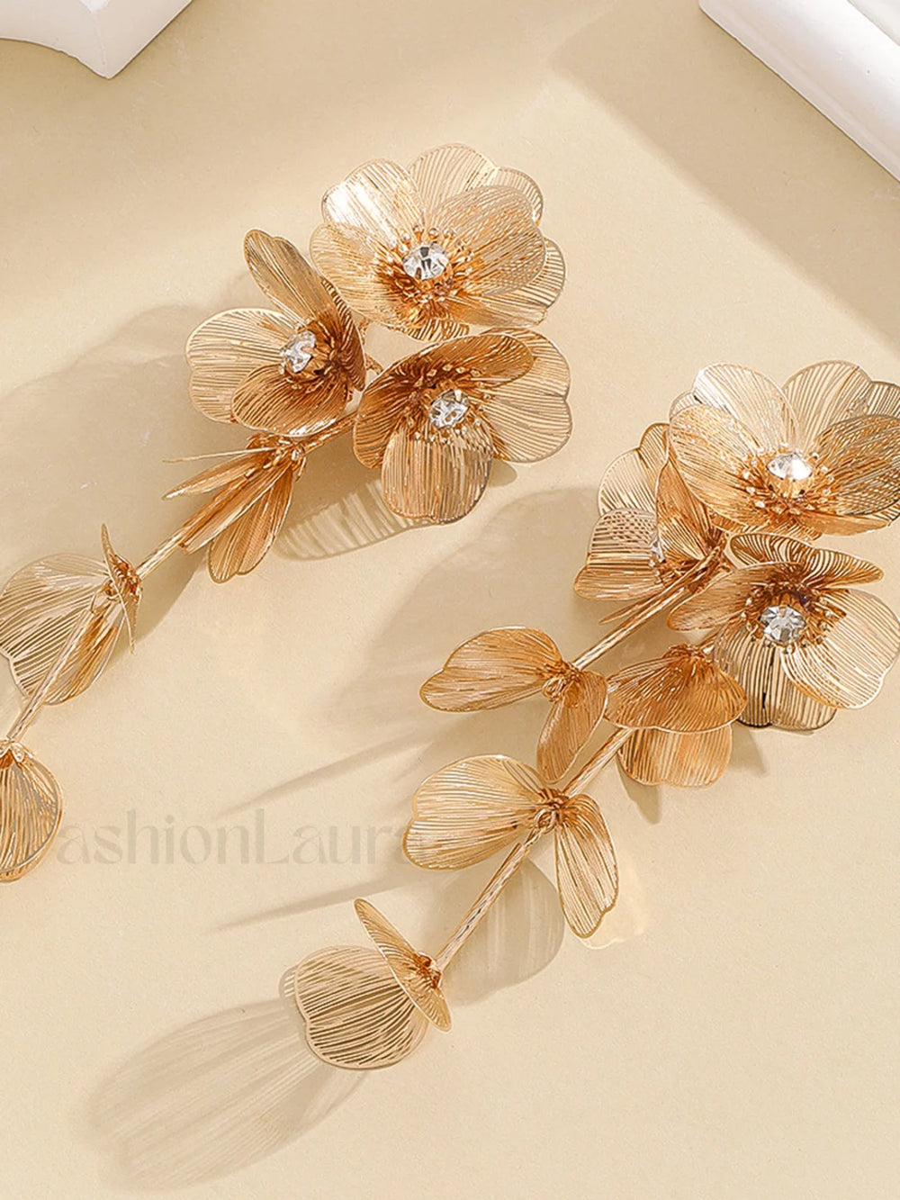 Floral Decor Graceful Fringed Earrings Earrings