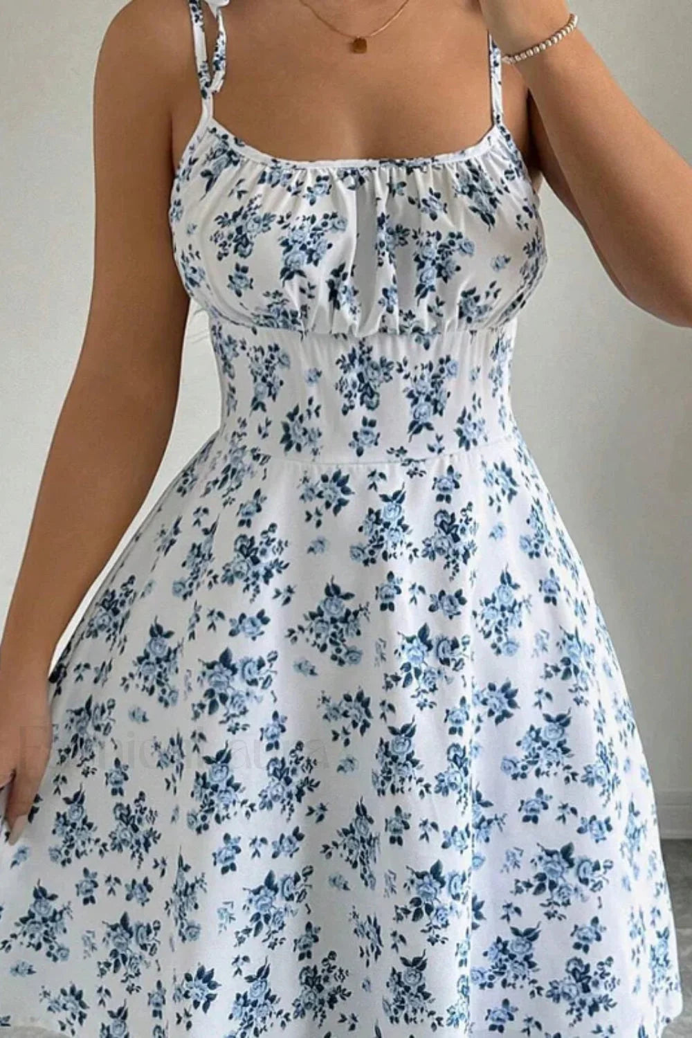 Floral Strappy Square Collar Gentle Wind Floral Dress