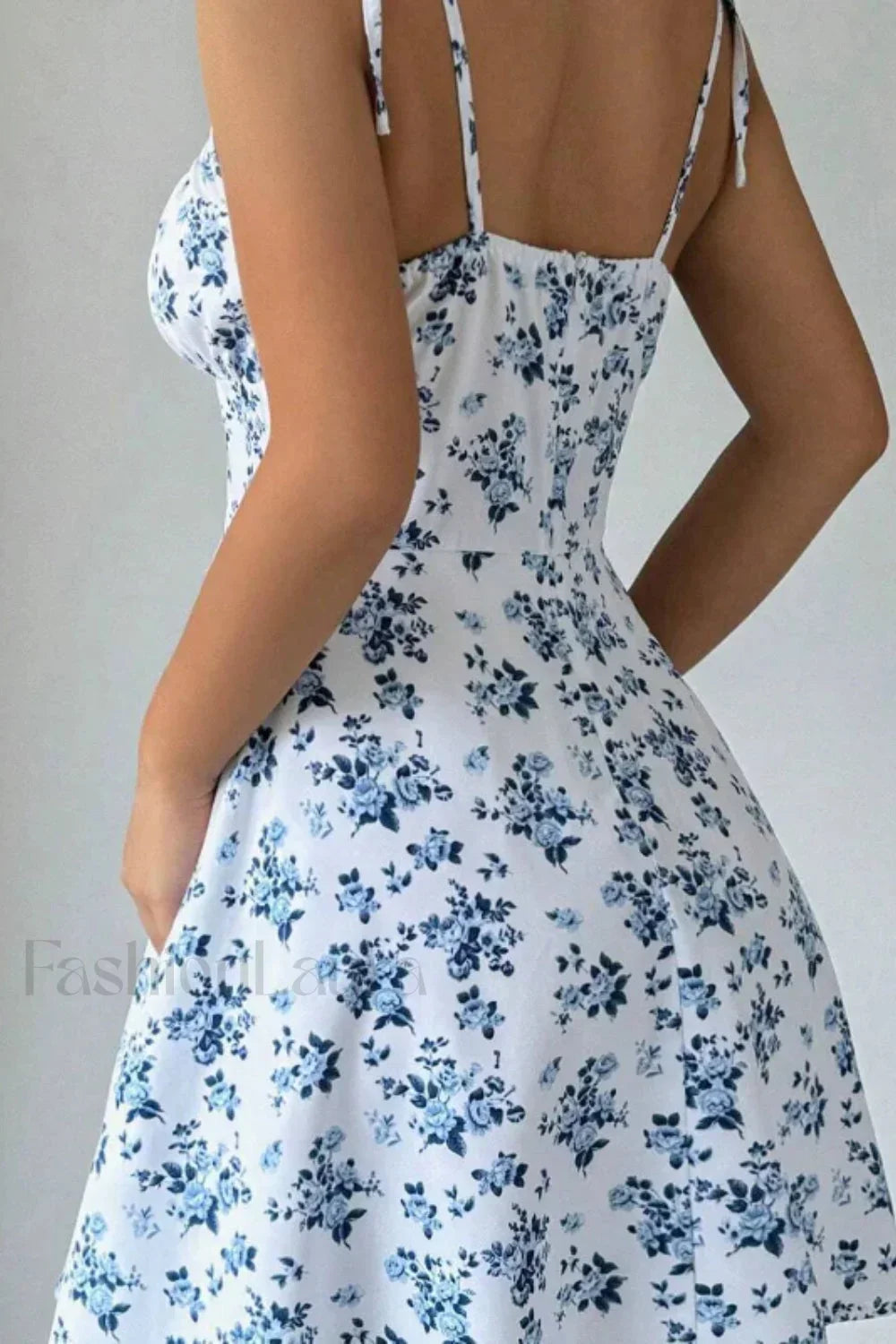 Floral Strappy Square Collar Gentle Wind Floral Dress Secondary image