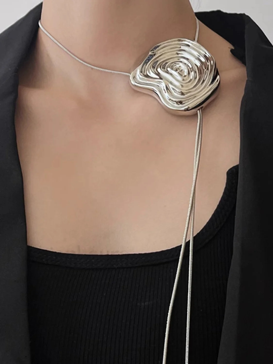 Flower Decor Graceful Drawstring Necklace Silver / One Size Necklaces