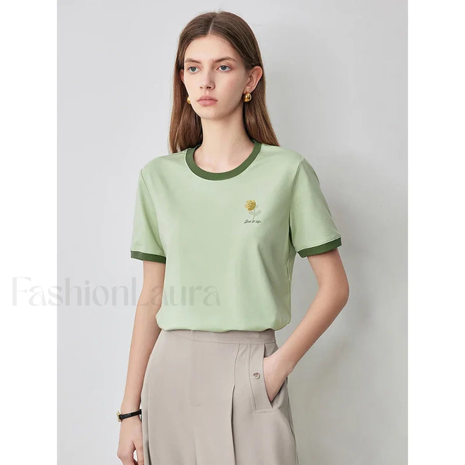 Flower Printed Contrast Pullover T-Shirt Secondary image