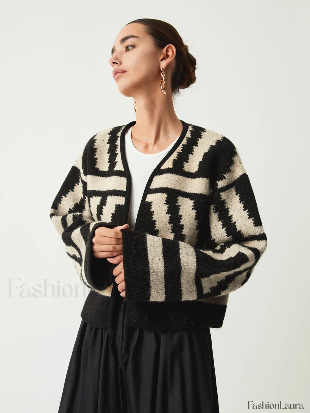 Geometric Print Graceful Kimono Cardigan Black / XS Sweaters L