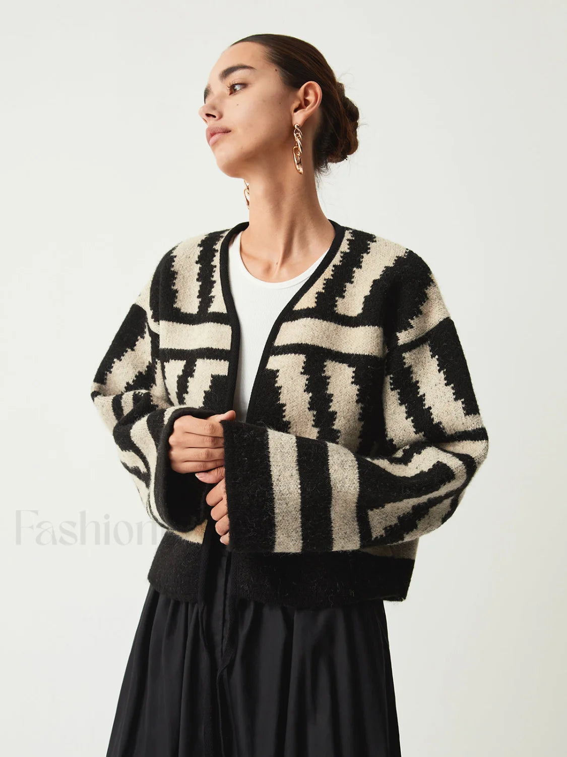 Geometric Print Graceful Kimono Cardigan Black / XS Sweaters L Main image