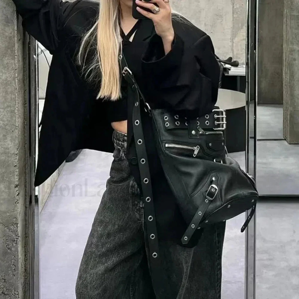 Gothic Big Metal Dark Chic Messenger Harajuku Cool Motobiker Rivets Volume Bag Black