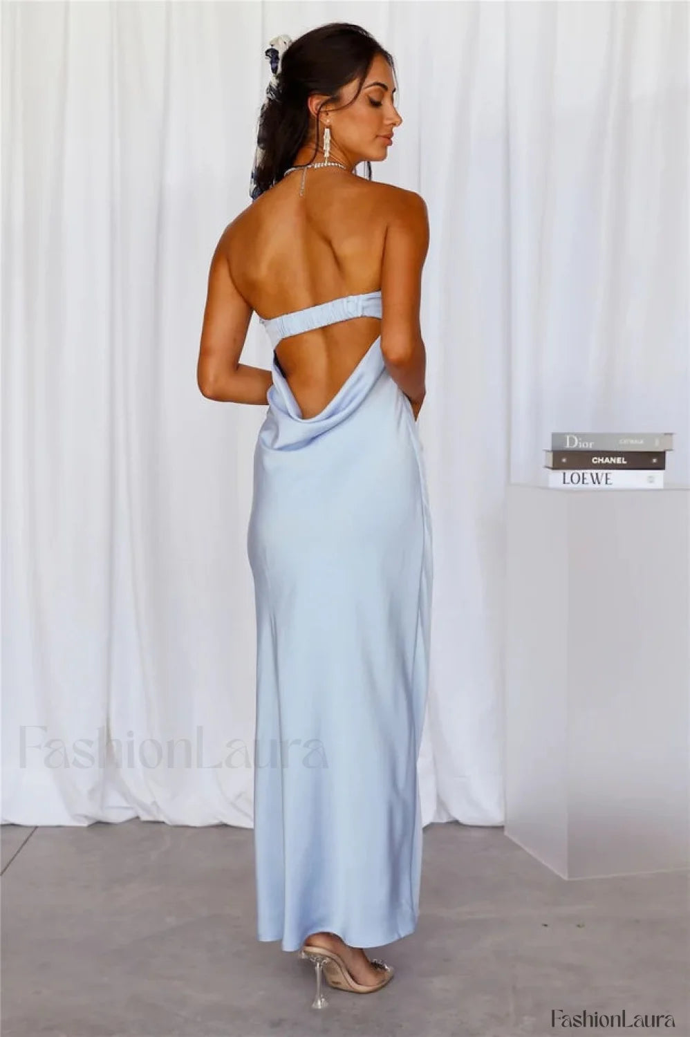 Half Open Back Charming Sleeveless Silky Dress
